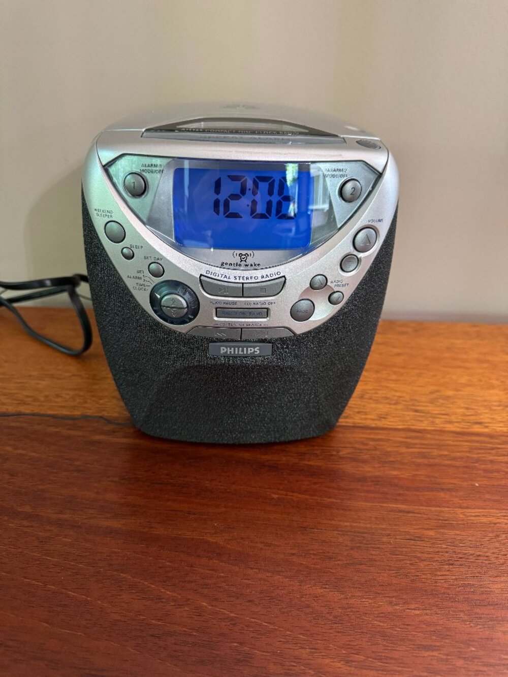 Philips AJ3965/17 CD Player Alarm Clock AM/FM Silver Tested & Works